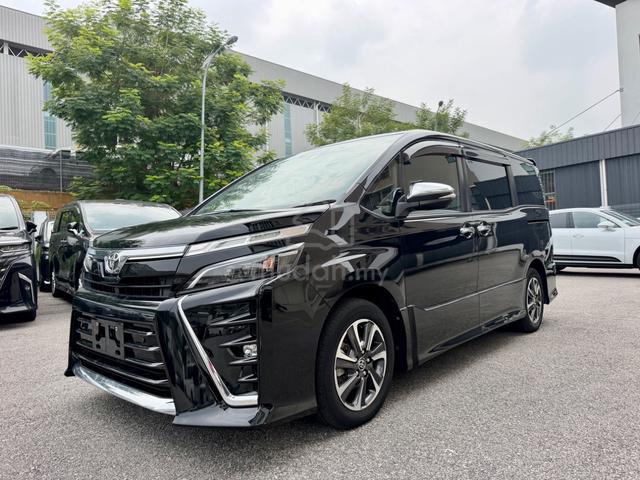2021 Toyota VOXY 2.0 ZS KIRAMEKI PRECRASH LKA UNRG - 1