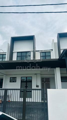 Rumah Teres 2 Tingkat untuk Disewa di Lunas 1