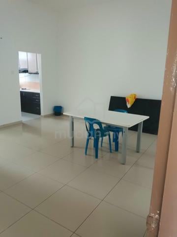 【For Rent】Kulai @ Kelapa Sawit Taman Sawit Ria Semi-D 1