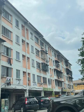 Taman Impian Indah Apartment (Balakong) 1