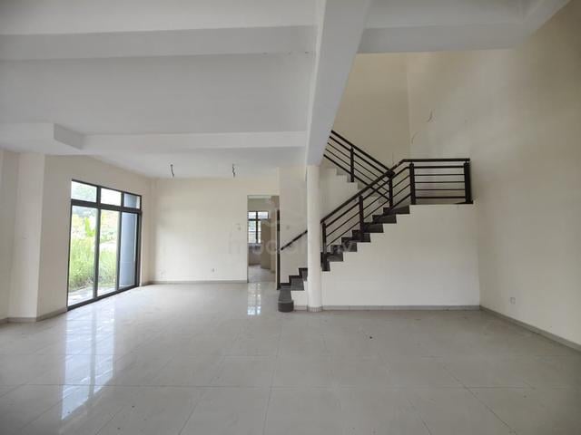 Double storey Semi D Corner Unit Huge Land Puncak Malim 1