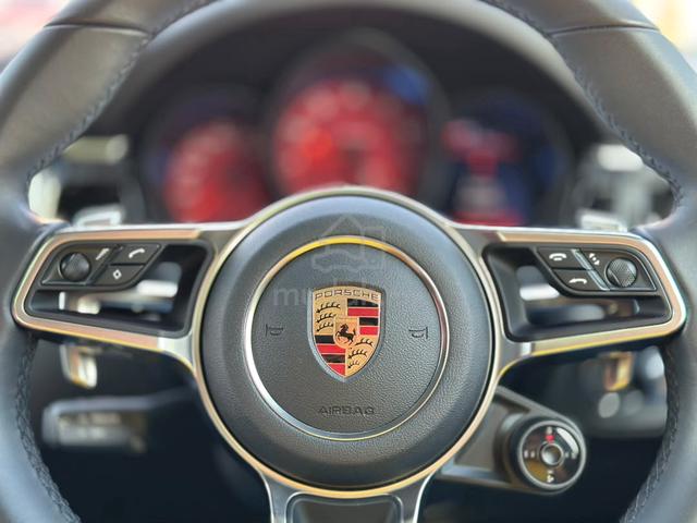 2019 PORSCHE MACAN 2.0 RED INTERiOR/ CHRONO F-SPEC - 3