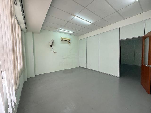 [HOT AREA] RENOVATED 2nd Floor Shoplot Taman Malim Jaya Merdeka Cheng 1