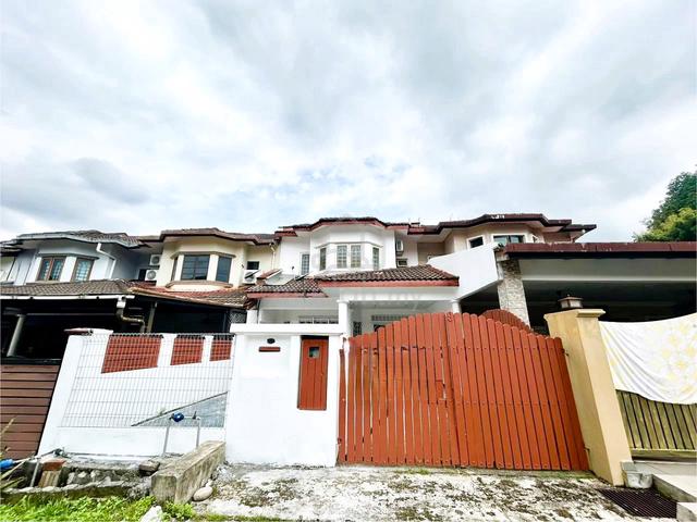 REFURBISHED⭐ + 22' x 75'⛳ | 2 Storey, Paladium, Seksyen 7, Shah Alam 1