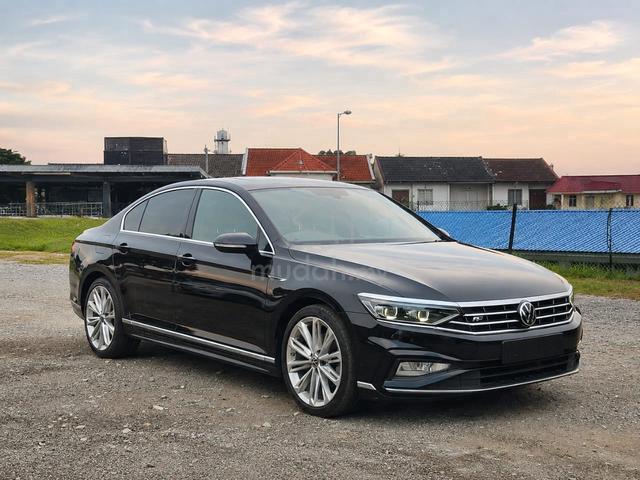 2022 Volkswagen PASSAT 2.0 R-LINE (A) - 3