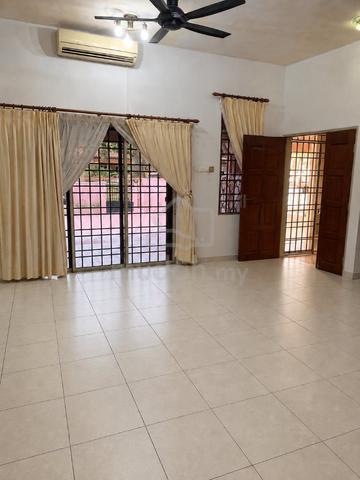 Below Value! Double Storey 22x75 Kota Kemuning, Canal Gardens 1