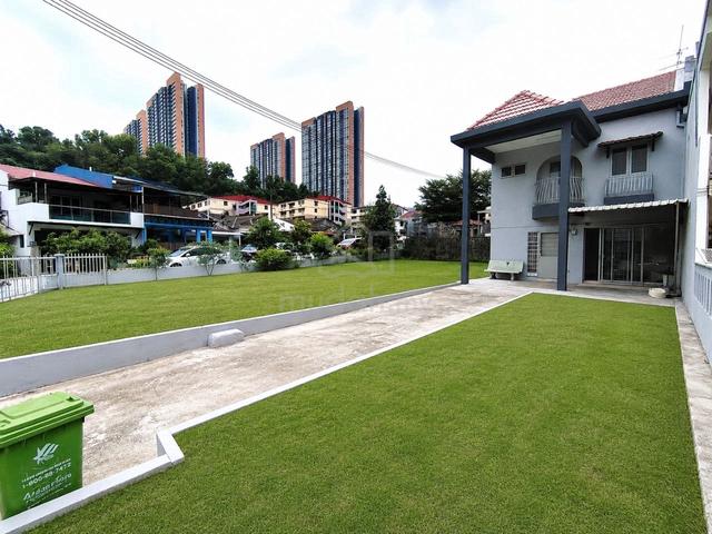 Huge Land Corner Lot Double Storey Alam Damai Facing Open View 1