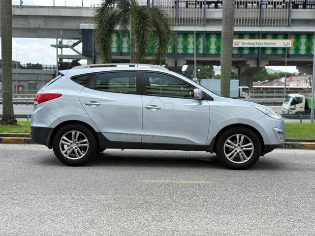 2011 Hyundai TUCSON 2.0 (A) PREMIUM HIGH SPEC - 4