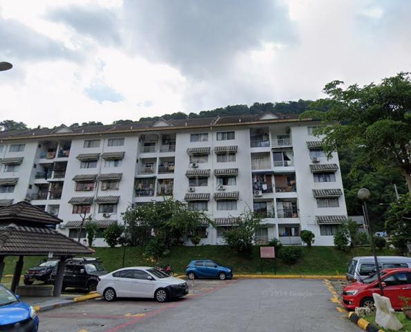 Desa View Towers Apartment 1