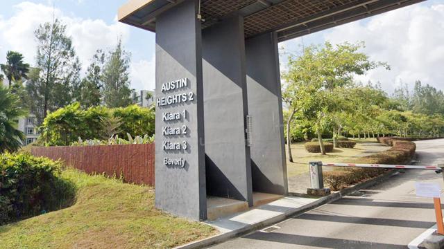Austin Heights 5/x, Taman Mount Austin 1