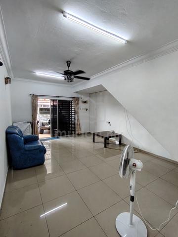 Kelapa sawit double storey for rent near data centre 1