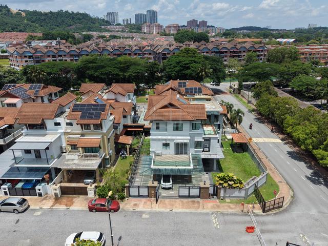 3sty Corner Bungalow Taming Mutiara Bandar Sungai Long,Freehold 1