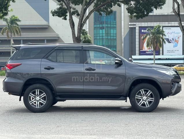 2017 Toyota FORTUNER 2.4 VRZ (A) - 4