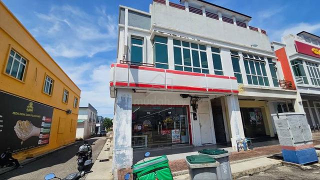 Melaka Cheng Opposite Lotus 2sty ENDLOT Rent Same Row Mcd Mature Area 1