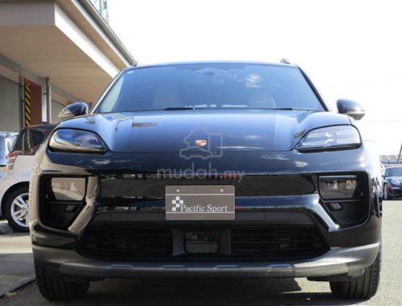 2025 BOOKNOW NEW CAR Black/Beige Porsche MACAN EV - 2