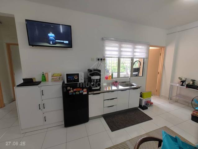 Fully Furnished Selangor Kota Kemuning Room For Rent 1