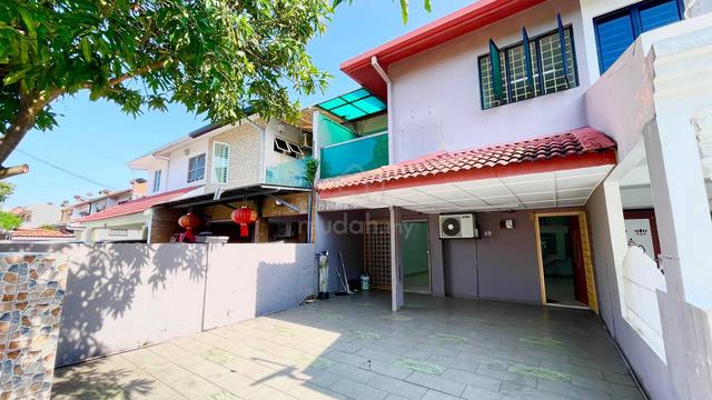 ( Hanya Berjalan Kaki ke Sekolah) Double Storey Terrace Pandan Jaya 1
