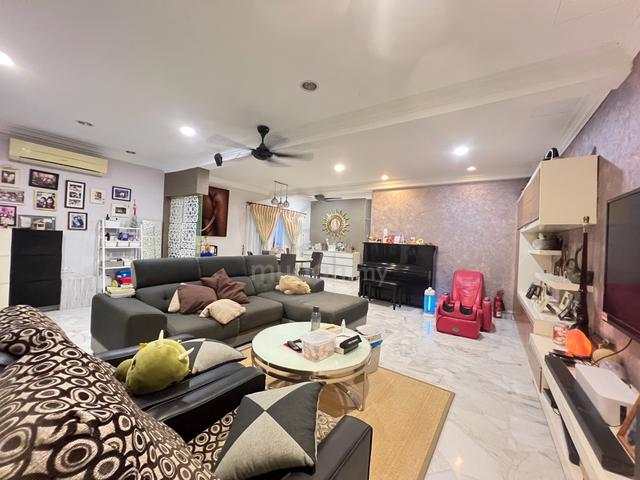 Corner 2 Sty House@ Taman Desa Aman, Cheras, Renovated, Sper Cheap, KL 1