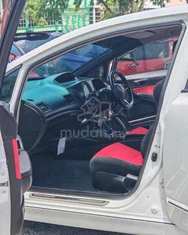 2006 Honda CIVIC 1.8 i-VTEC (A) - 2