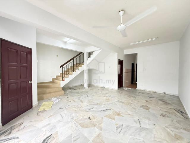 [Renovated] 2 Storey House, Alam Perdana @ Bandar Puncak Alam Selangor 1