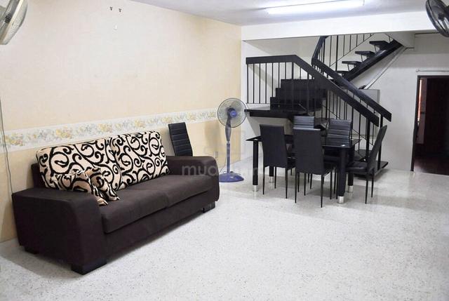 SS15 2 Storey Terrace House 2150 Sf 7r 4b In Subang Jaya for Sell 1