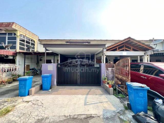 Near Surau! Fully Renovated Double Storey, Seksyen 17 @ Shah Alam 1