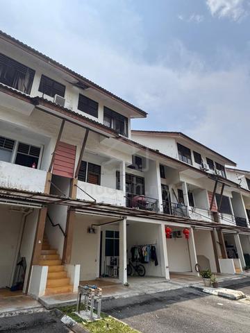 Palm Court Townhouse 1