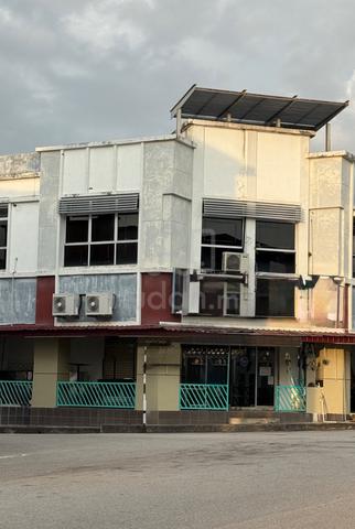 Bandar Laguna Merbok Corner Lot - Ground Floor shop 1