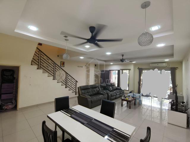 Terbau/ Mount Austin/ Taman Daya/ Lake View/ Doubel Storey/ 4bed3bath 1