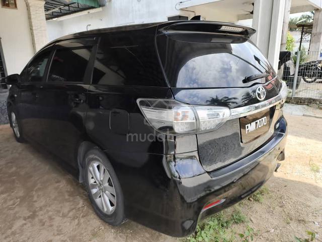 Toyota WISH 1.8 S (A) - 5