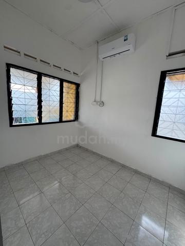 For Rent 5b2b Johor Jaya End Lot Landed 1