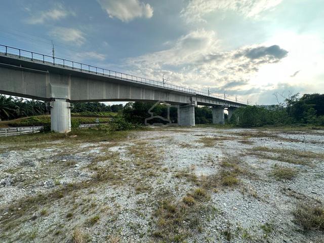 1.8 Ekar Tanah Kosong Tepi Lebuhraya Karak Bentong Pahang 1