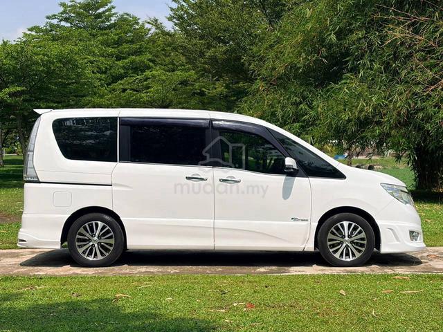 2017 Nissan SERENA 2.0 S-HYBRID HIGHWAY STAR - 4