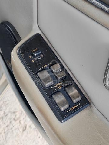Honda ACCORD SA6 1.6 MT - 1 Owner Since Register - 4