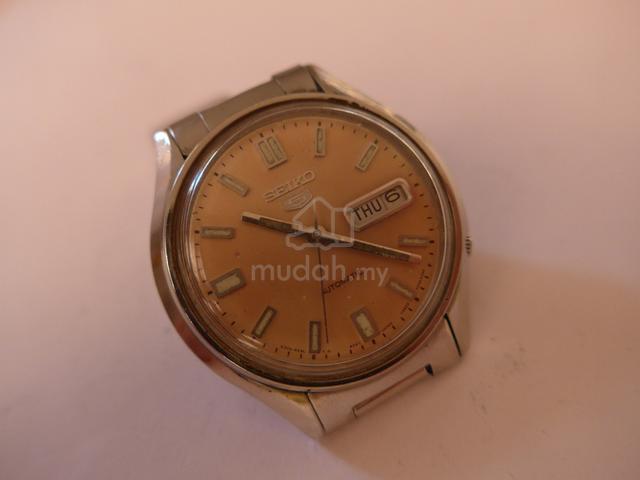 Vintage Seiko 5 Automatic 218874 6309 8230 Watch Watches