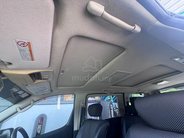 2004 Nissan ELGRAND 3.5 HIGHWAY STAR (A) - 5