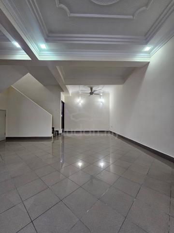 Johor Jaya Double Storey Terrace House For Rent 1