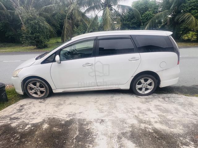 2010 Mitsubishi GRANDIS 2.4 MIVEC ENHANCED (A) - 3