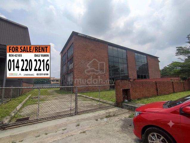(Near airport) 3 Storey Semi d Factory Subang Perdana u3 Shah Alam 1