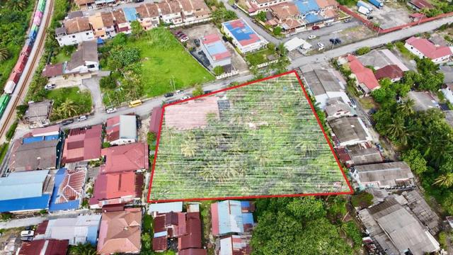 Geran Individu 1.15 Ekar Status Bangunan Jalan Raja Nong Klang 1