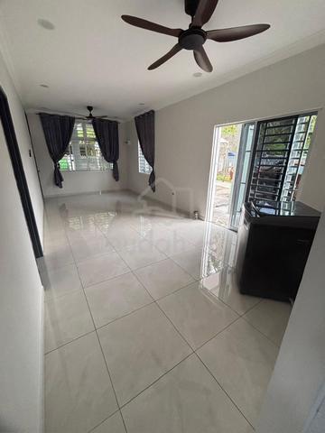 Taman Putri / Kulai / Senai 1