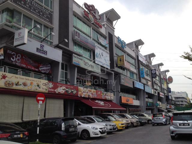 Corner shop with lift. Good for Investment. Near Banks and Malls 1