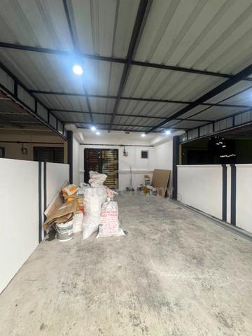 Taman lagenda putra kulai johor Fully reno house all race can buy 1