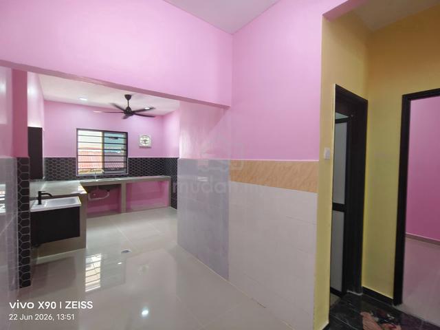 Extend Lep 2 Storey Lestari Putra Permai Equine MRT Seri Kembangan 1