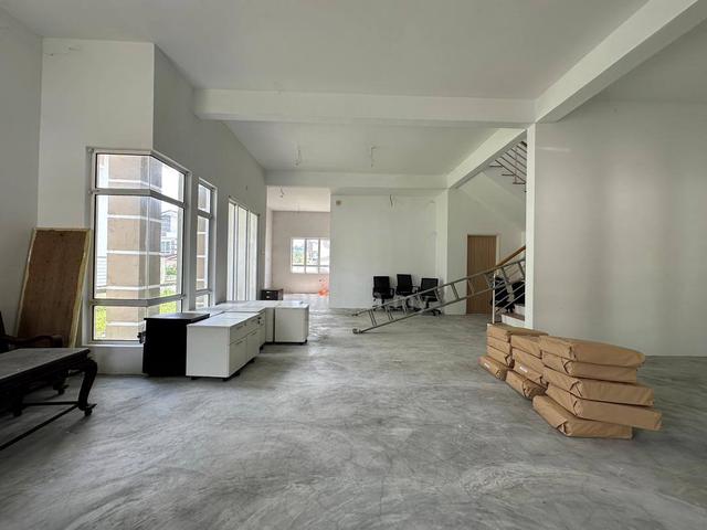 Cheapest 2 Storey Semi D Greenhill Residence Seksyen U10 Shah Alam 2