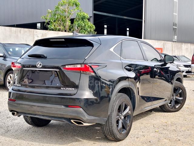 2014 Lexus NX200 2.0 Luxury Spec 5-Years Warranty - 2