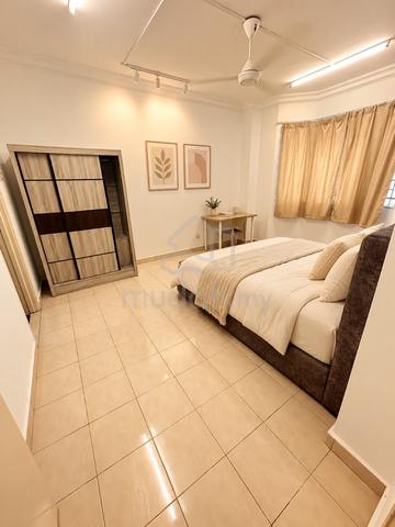 KOI Tropika Puchong Master Room Female Unit Near LRT 1