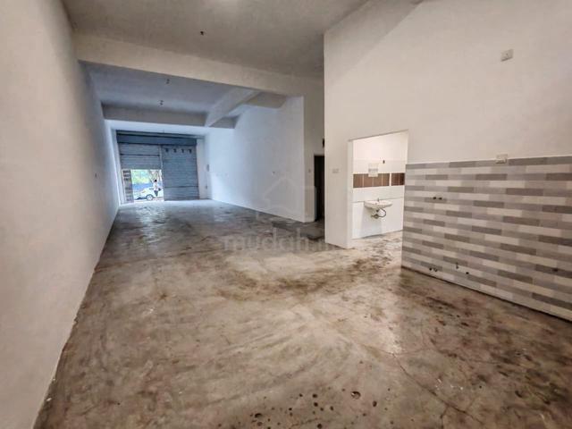 Bandar dato onn Perjiranan 15 ground floor facing main road 1