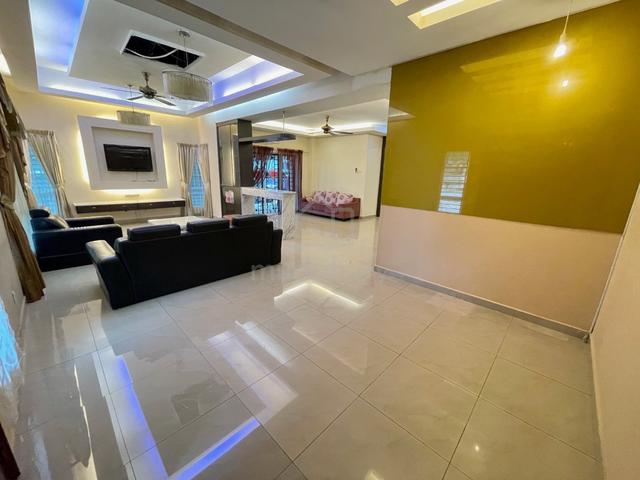 2.5 Storey Semi D House Bandar Mahkota Cheras Seksyen 7 Fully Reno 1