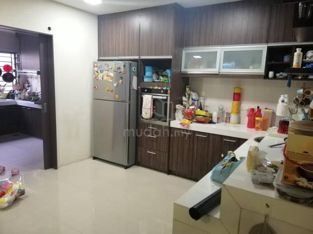 {Must View it} Renovated Puchong Hartamas PH1 Kim Crest (2.5-Storey) 1